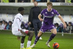 佛罗伦萨主场1-3负于科莫，紫百合止步意大利杯八强，全力冲刺意甲保级