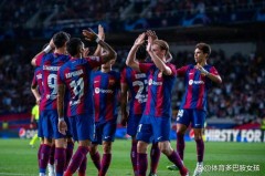 欧冠消息：10人那不勒斯败给曼城！拉什福德2球助巴萨客大胜纽卡